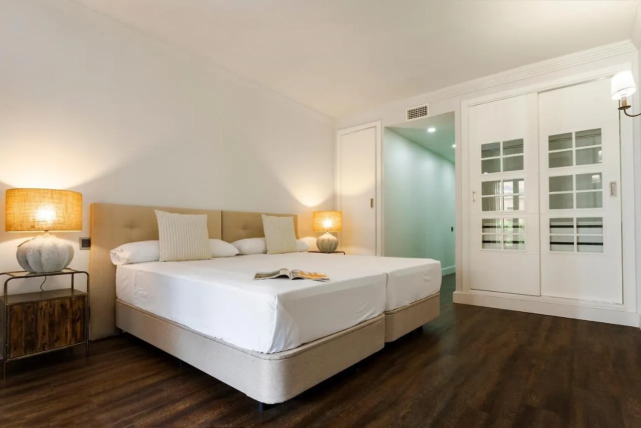 Genteel Home Venalmar Terrace Estepona Apartment