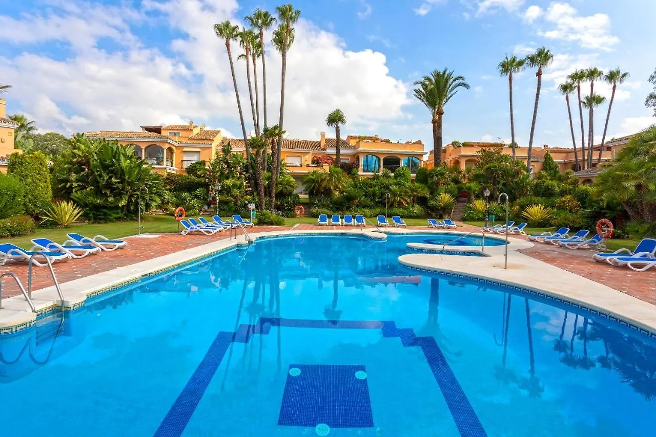 Genteel Home Venalmar Terrace Estepona